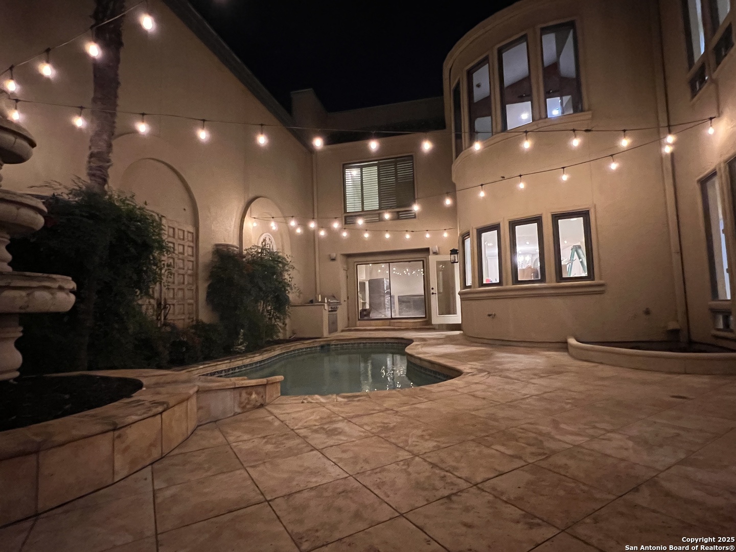 3807 W Songbird San Antonio TX 78229