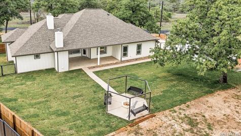 120 Timber Heights La Vernia TX 78121
