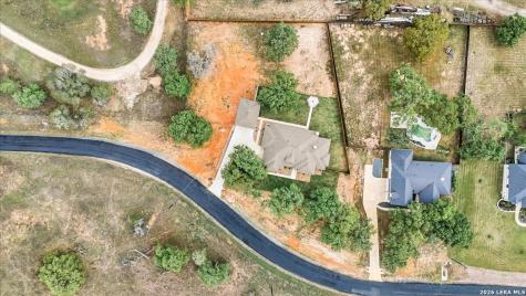 120 Timber Heights La Vernia TX 78121