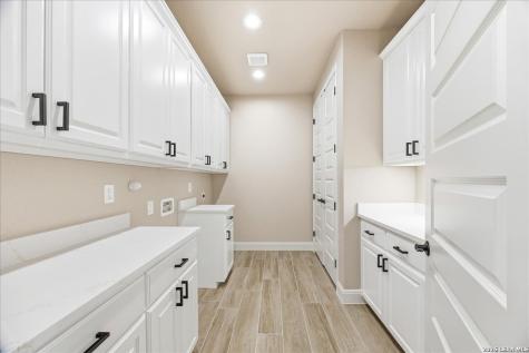 120 Timber Heights La Vernia TX 78121