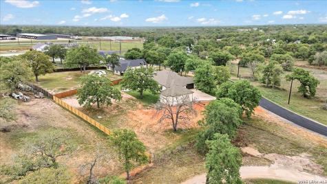 120 Timber Heights La Vernia TX 78121