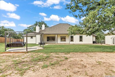 120 Timber Heights La Vernia TX 78121