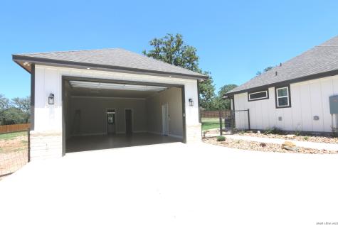 120 Timber Heights La Vernia TX 78121