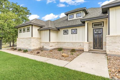 120 Timber Heights La Vernia TX 78121