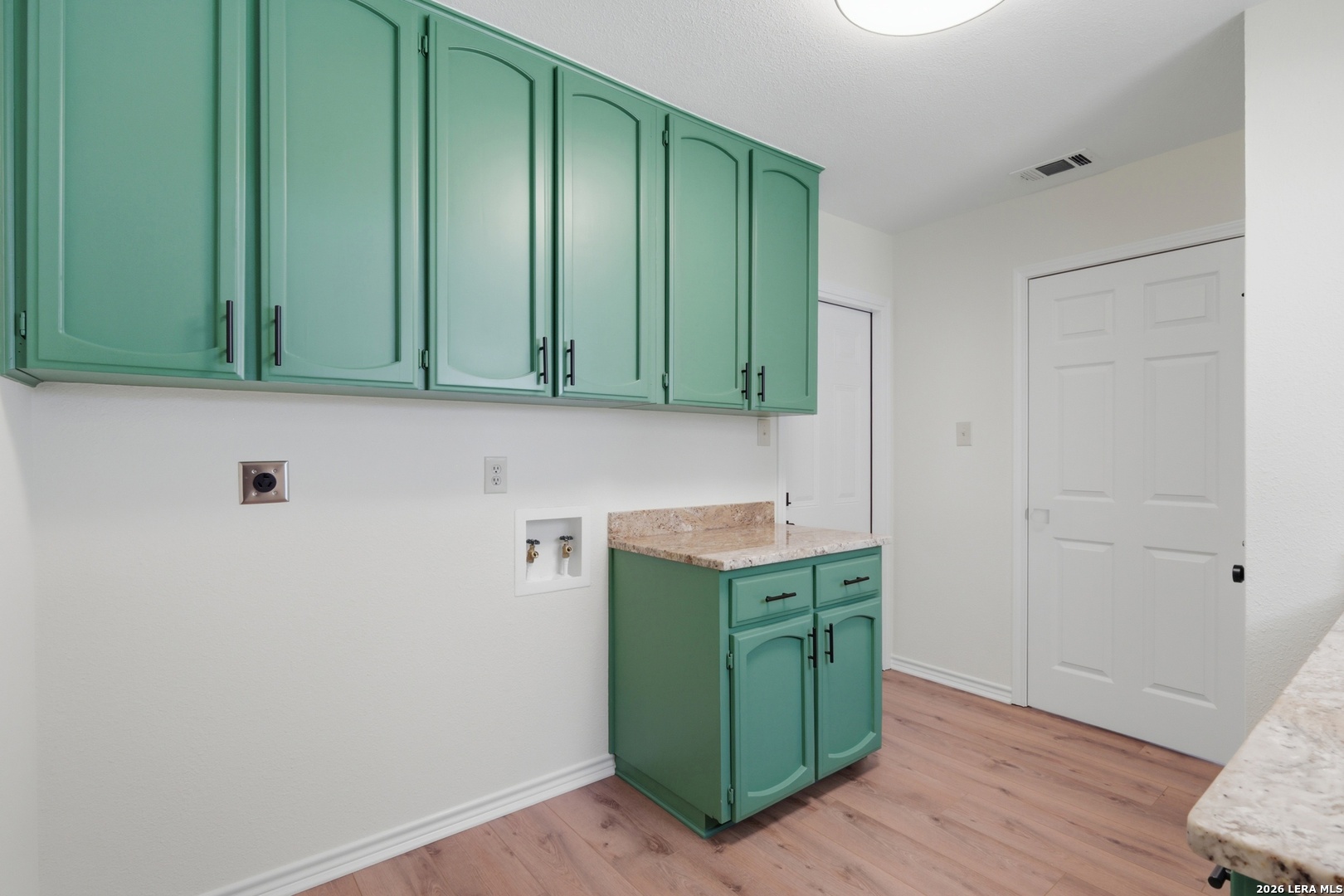 2906 Barrel Oak Street San Antonio TX 78231