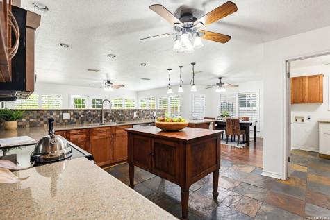 2206 South Abbey Loop New Braunfels TX 78130