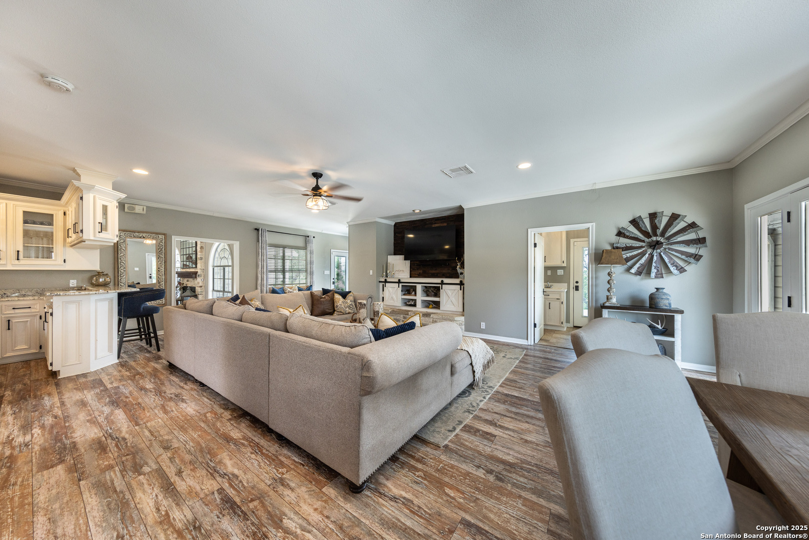 7046 Devonshire Spring Branch TX 78070