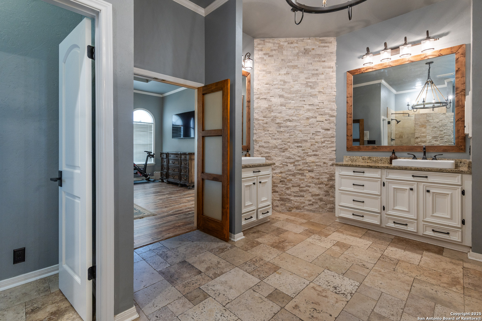 7046 Devonshire Spring Branch TX 78070