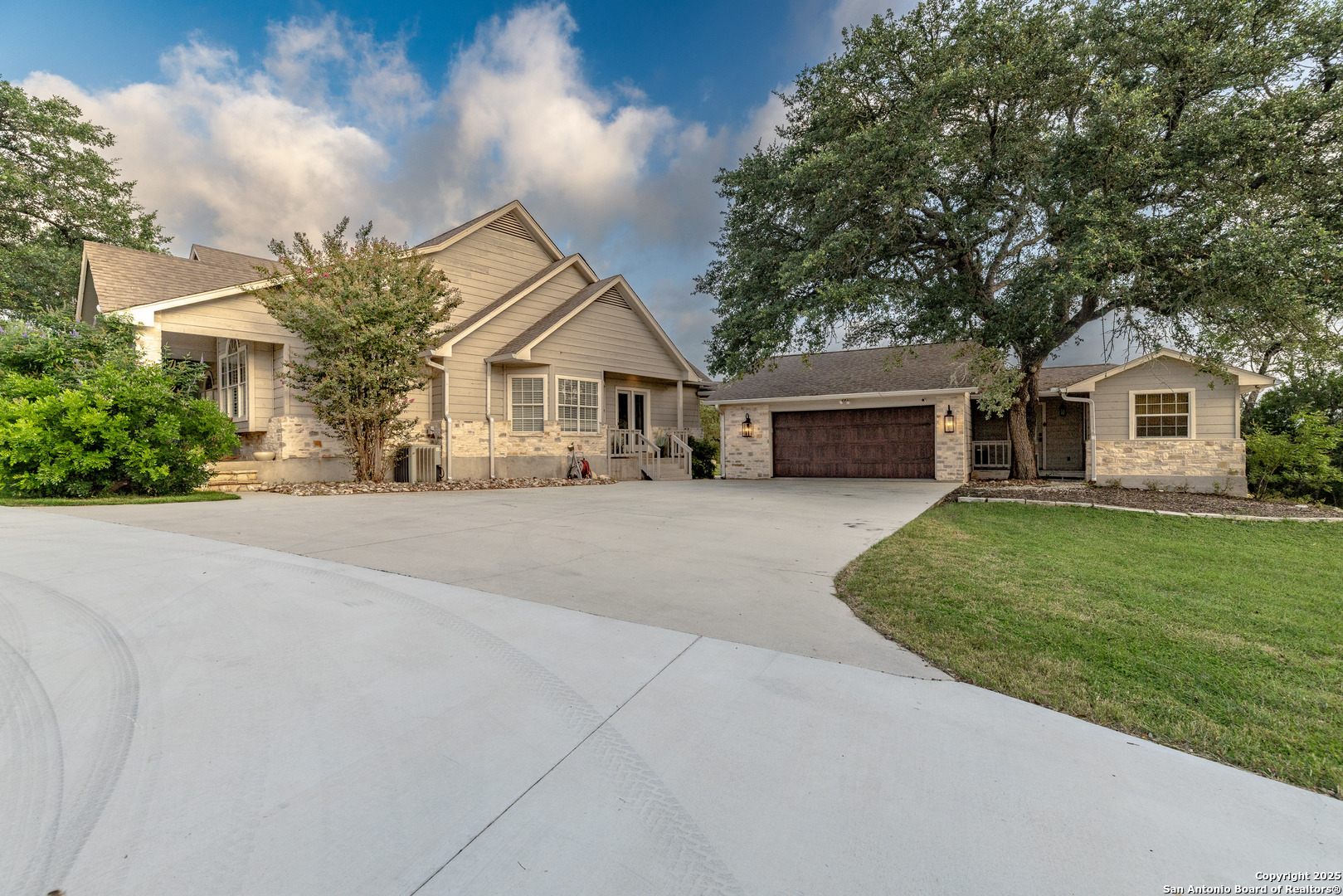 7046 Devonshire Spring Branch TX 78070