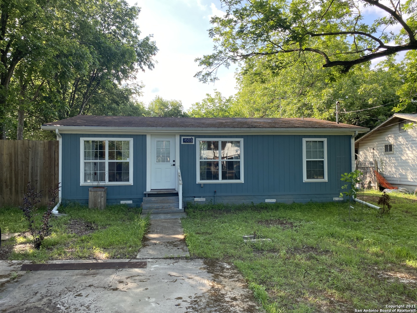 1008 Mead Street San Marcos TX 78666