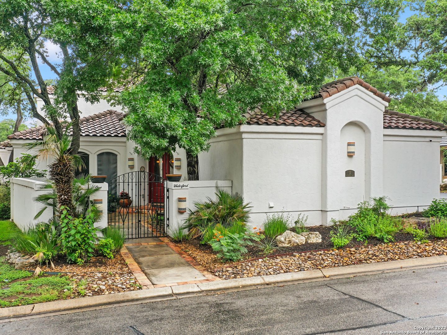 1 Waterford Glen San Antonio TX 78257