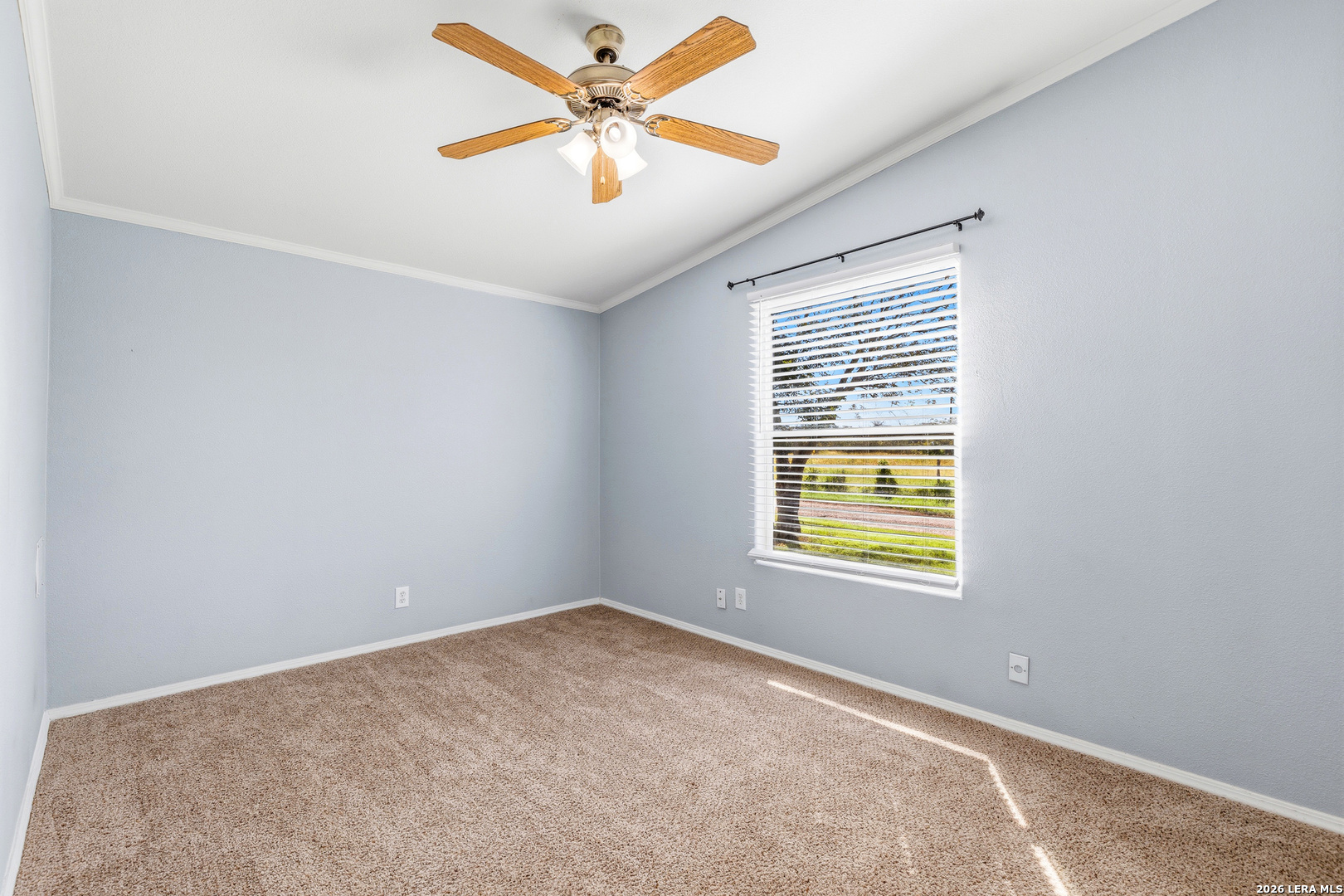 3876 County Road 427 Stockdale TX 78160