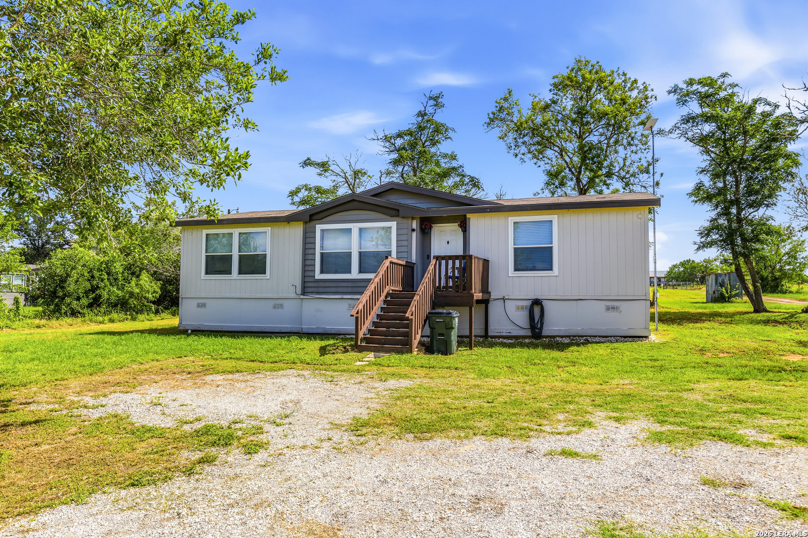 3876 County Road 427 Stockdale TX 78160