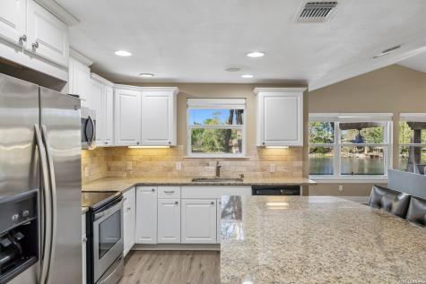 230 Lee Street Seguin TX 78155