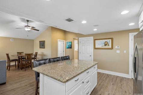 230 Lee Street Seguin TX 78155