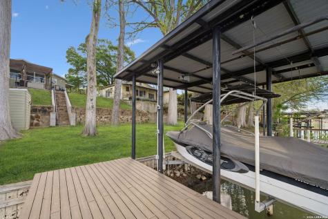 230 Lee Street Seguin TX 78155