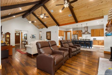 1133 Horseshoe Falls Bandera TX 78003