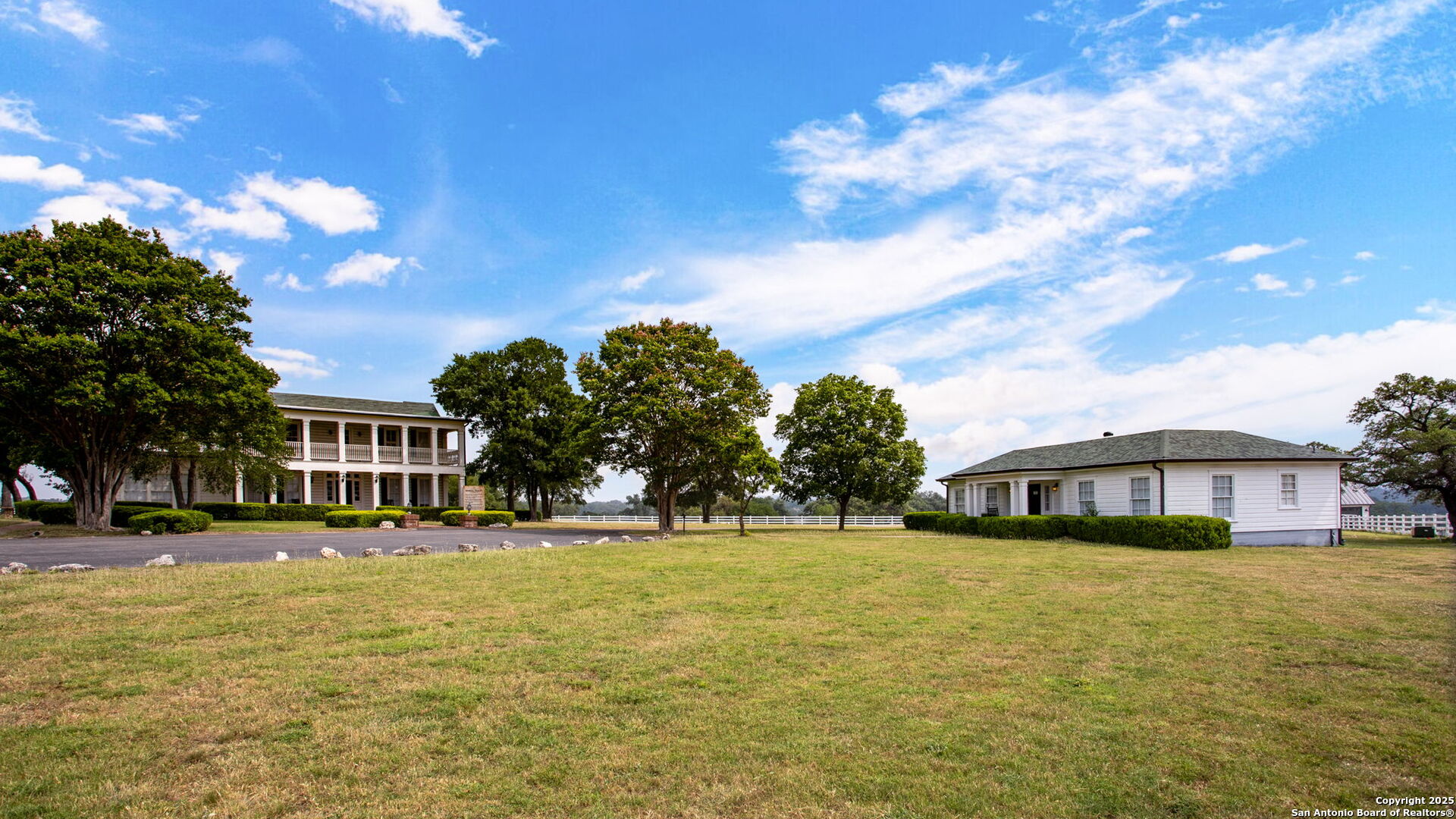1133 Horseshoe Falls Bandera TX 78003