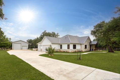 1133 Horseshoe Falls Bandera TX 78003