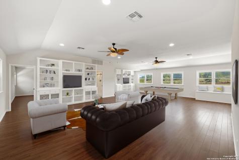 5450 Mazurek Schulenburg TX 78956