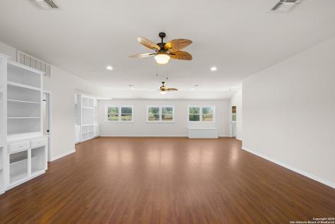 5450 Mazurek Schulenburg TX 78956