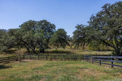 5450 Mazurek Schulenburg TX 78956
