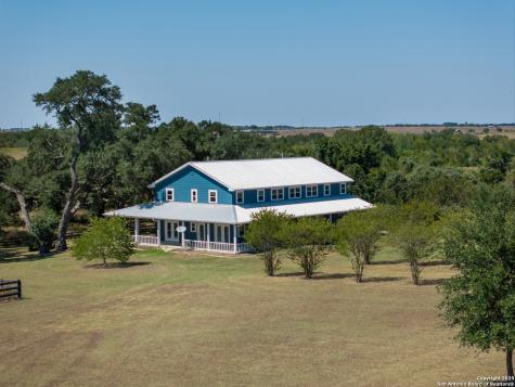5450 Mazurek Schulenburg TX 78956