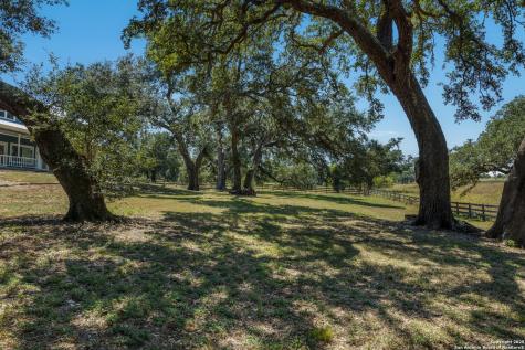 5450 Mazurek Schulenburg TX 78956