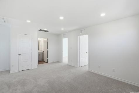 506 Nightingale Avenue Marion TX 78124