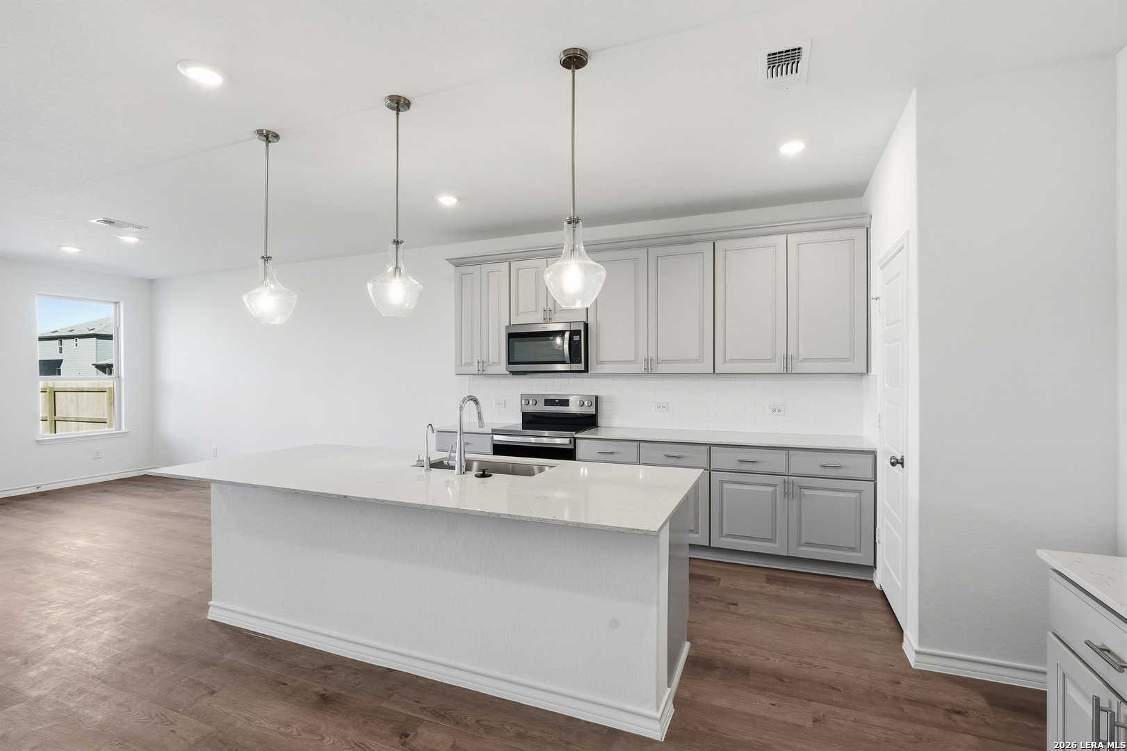 506 Nightingale Avenue Marion TX 78124