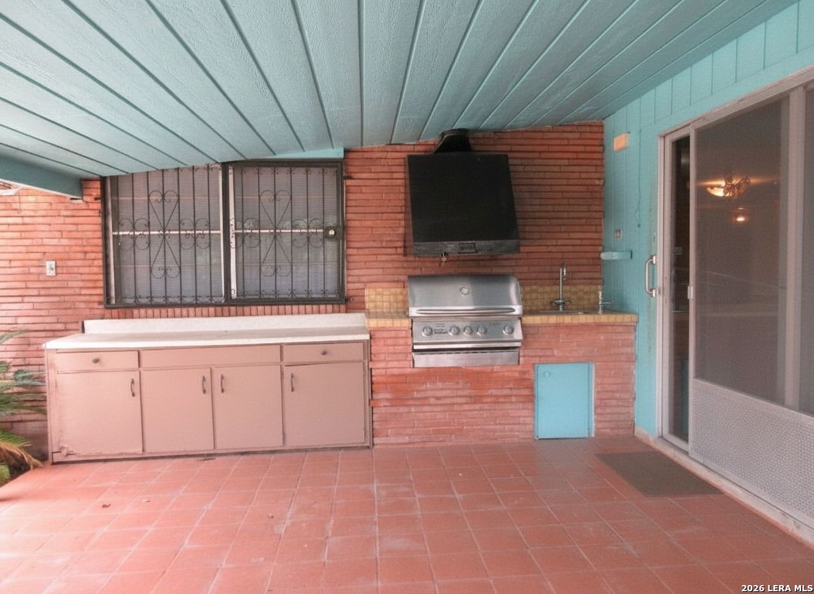 2415 Hillcrest Drive San Antonio TX 78228