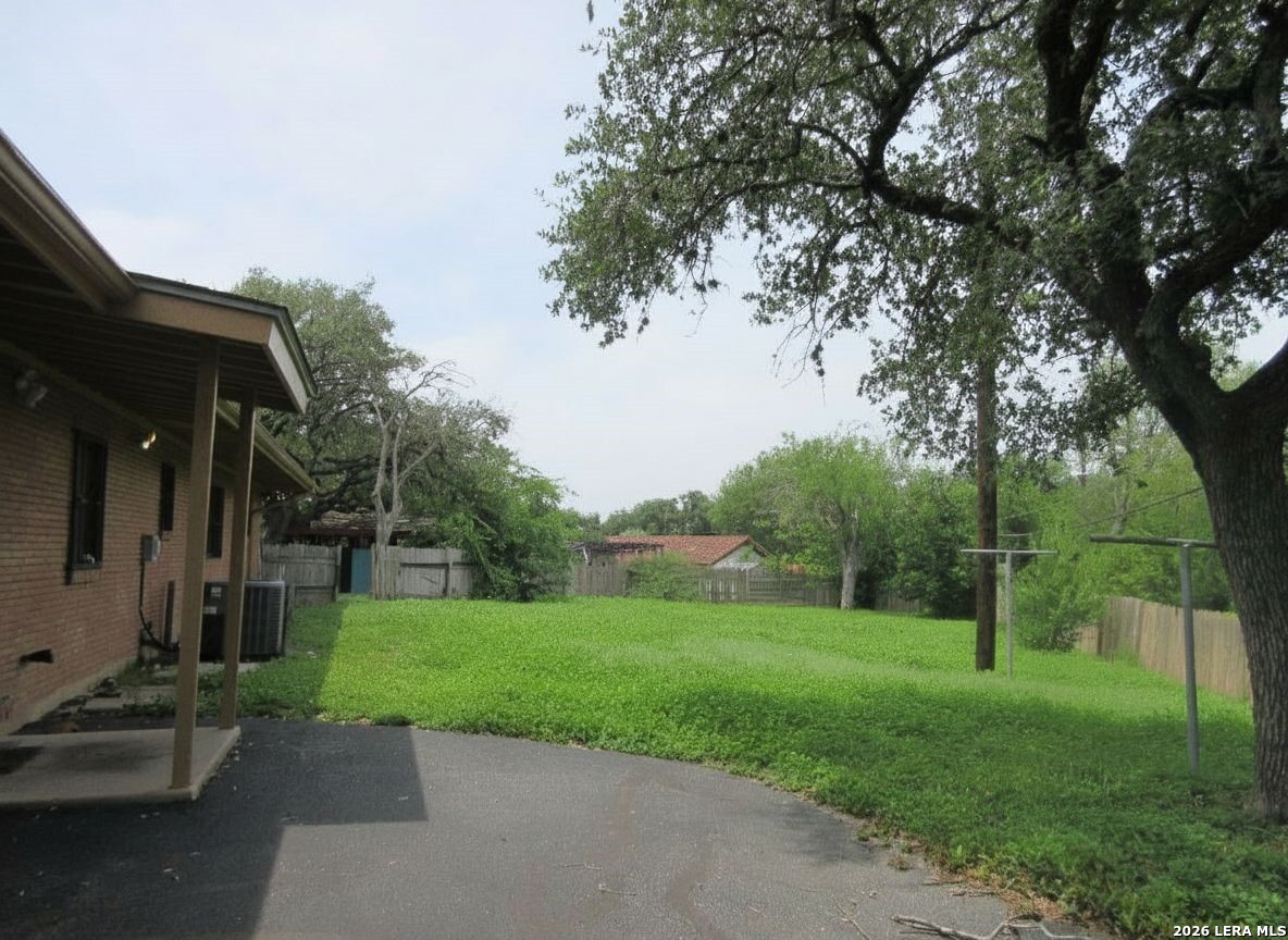 2415 Hillcrest Drive San Antonio TX 78228