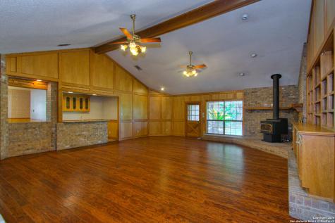225 Wingate Court Seguin TX 78155