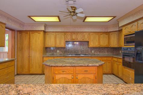 225 Wingate Court Seguin TX 78155