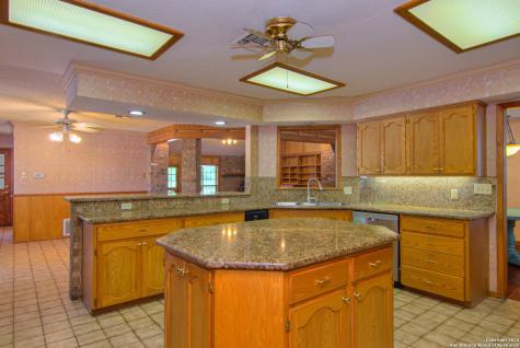 225 Wingate Court Seguin TX 78155