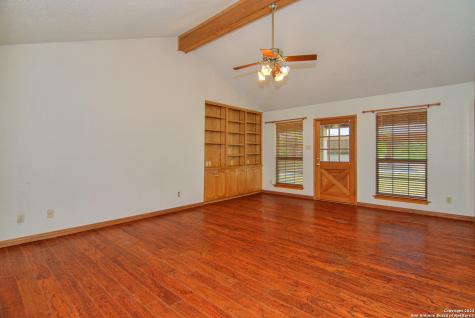 225 Wingate Court Seguin TX 78155