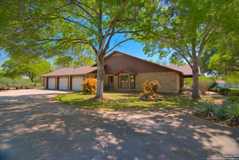 225 Wingate Court Seguin TX 78155