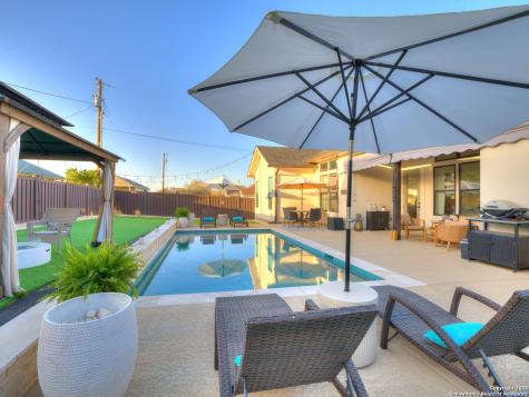 218 Edgewood Circle Bandera TX 78003