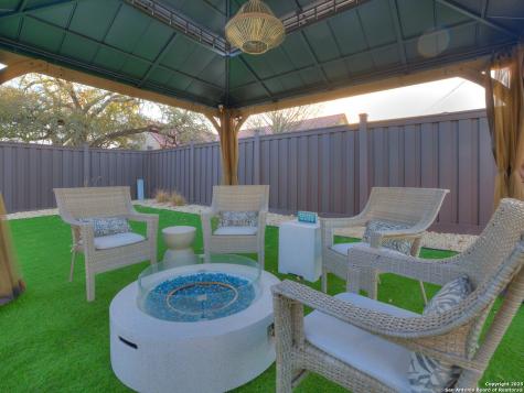218 Edgewood Circle Bandera TX 78003