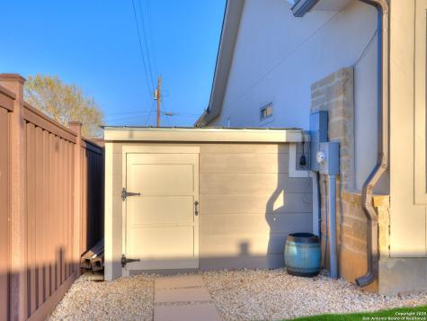 218 Edgewood Circle Bandera TX 78003
