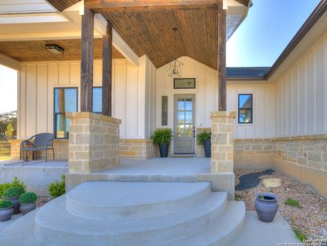 218 Edgewood Circle Bandera TX 78003
