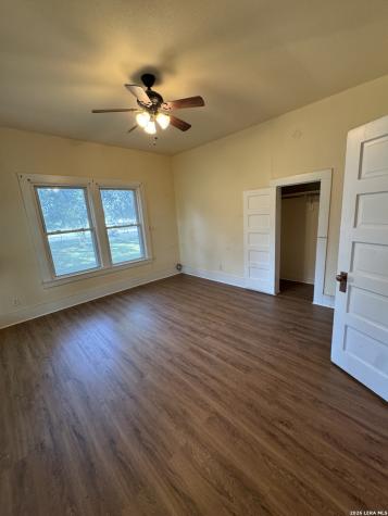 265 County Road 5227 Hondo TX 78861