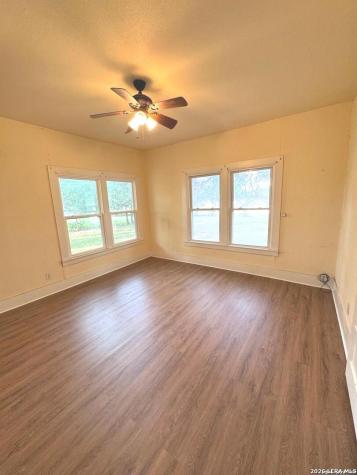 265 County Road 5227 Hondo TX 78861