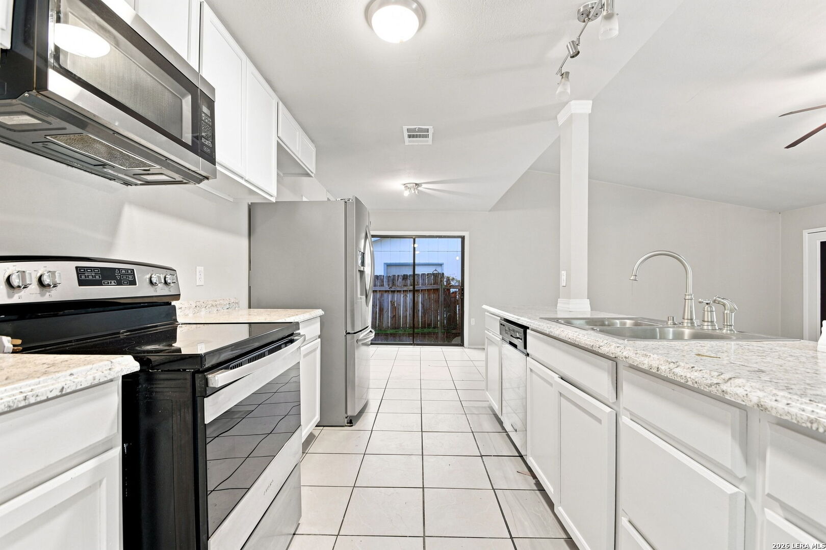 5918 Patrick Henry Street San Antonio TX 78233