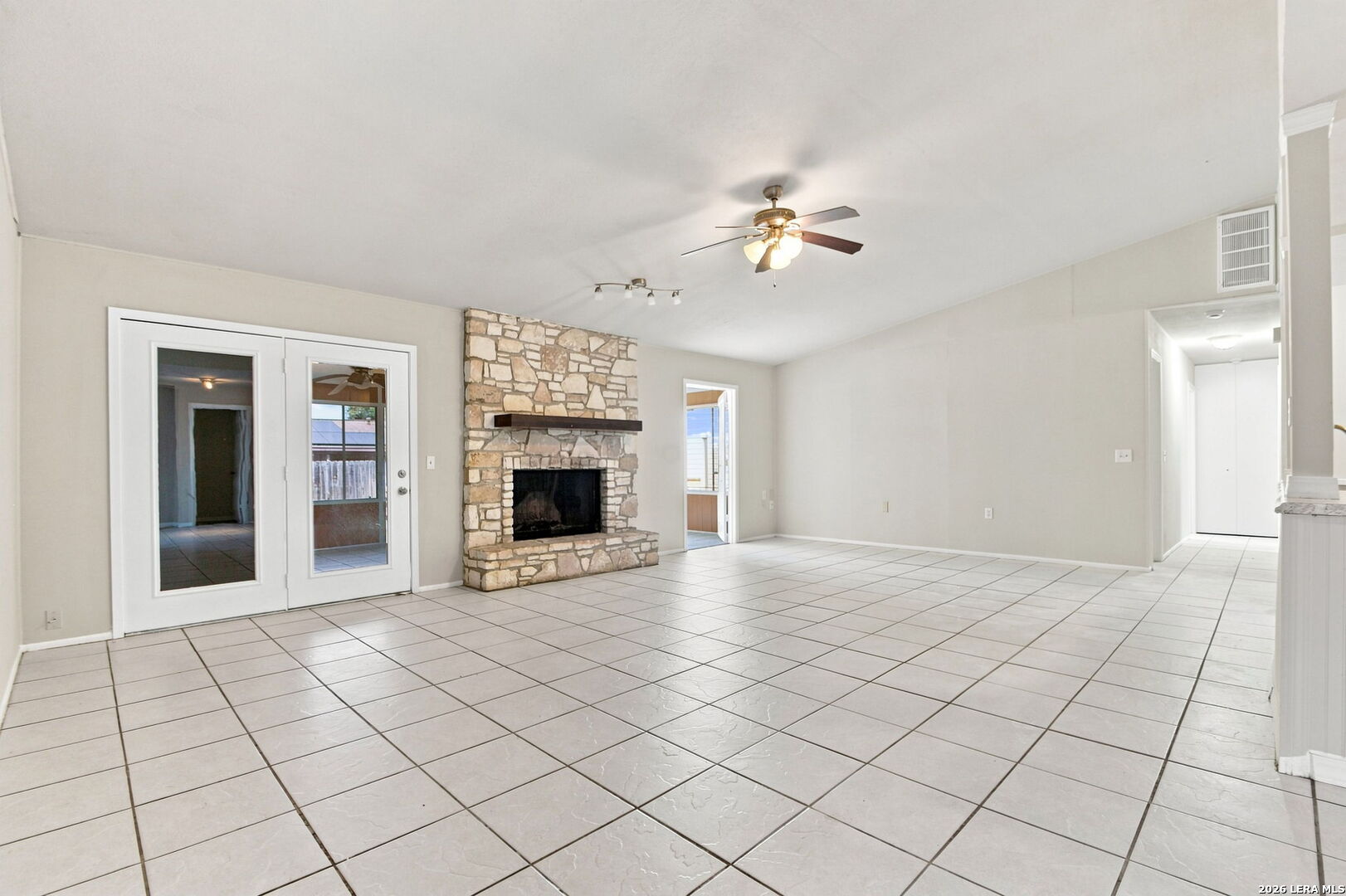 5918 Patrick Henry Street San Antonio TX 78233