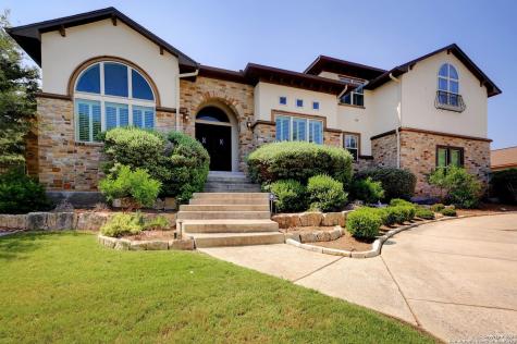 8011 Colonial Woods Boerne TX 78015
