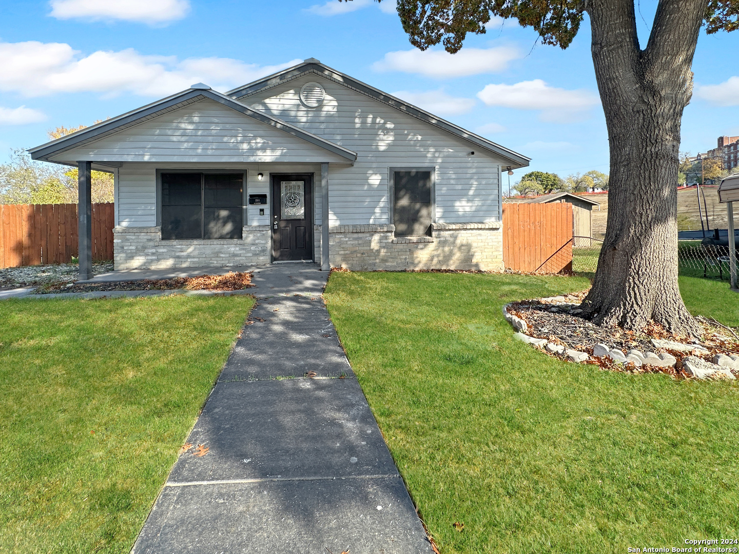 211 Rivertree San Antonio TX 78203