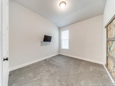 141 Mescalero Boerne TX 78006