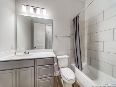 141 Mescalero Boerne TX 78006