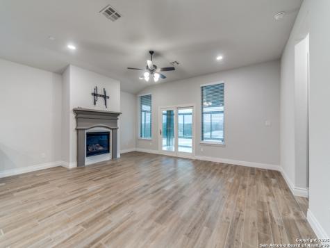 141 Mescalero Boerne TX 78006